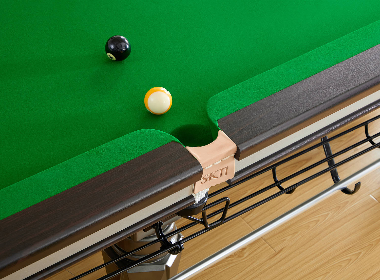 深圳皇爵台球桌商用本性化定造适关广东商家